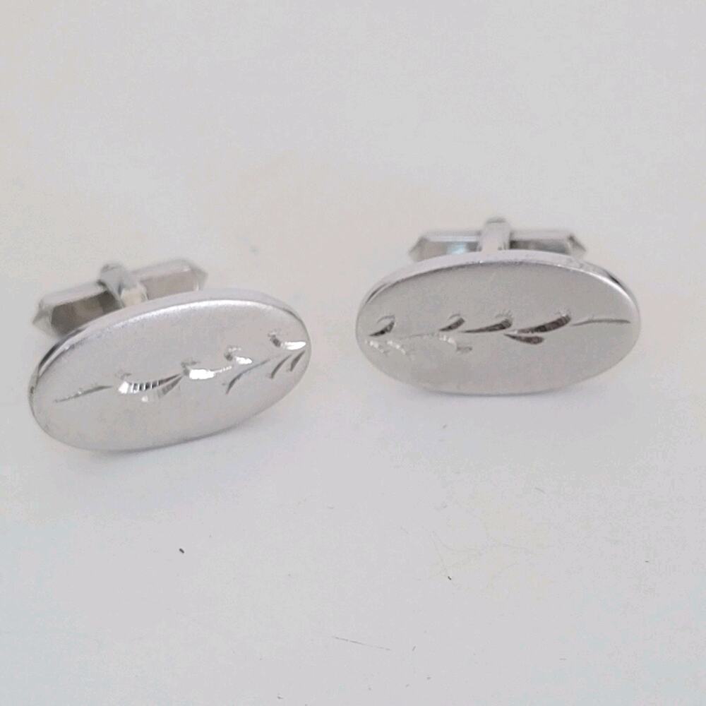 VINTAGE SILVER TONE ETCHED‎ OVAL CUFFLINKS 1” Minimalistic Bullet Back